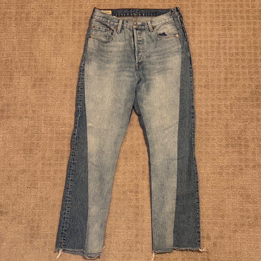 Levi's High Rise Two-Tone Blue Jeans